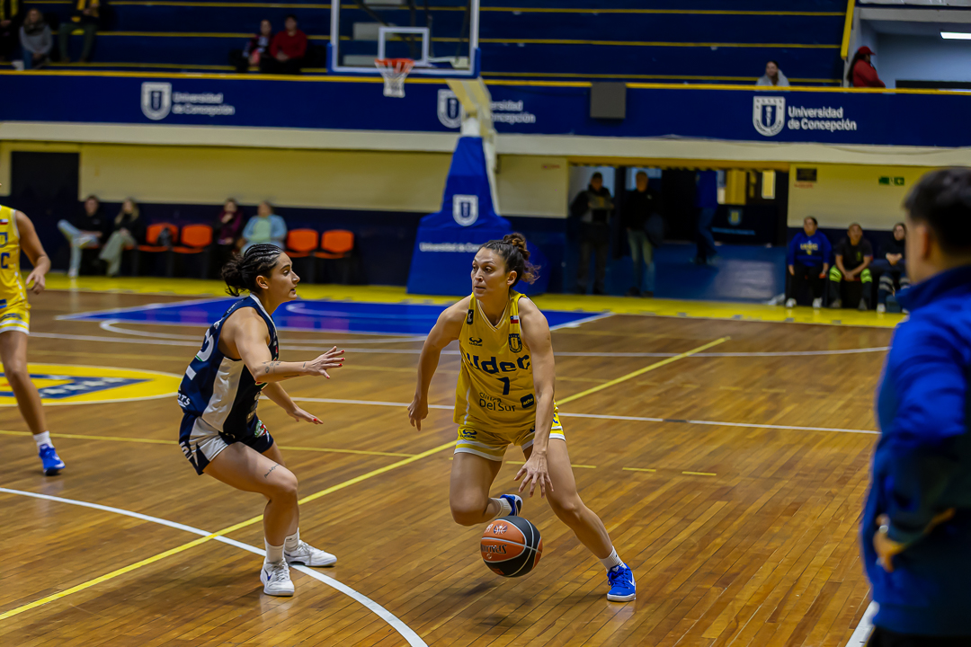 Básquet UdeC tropezó en casa ante Sportiva Italiana en un ajustado partido de la LNF